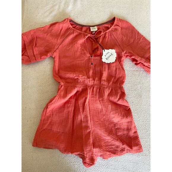 NWT Romper - Picture 3 of 4